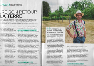Portrait de Damien Lemasson, producteur de  cidre, calvados et jus de pomme à Cametours (50) pour le Magazine Dossier Familial, Août 2018.